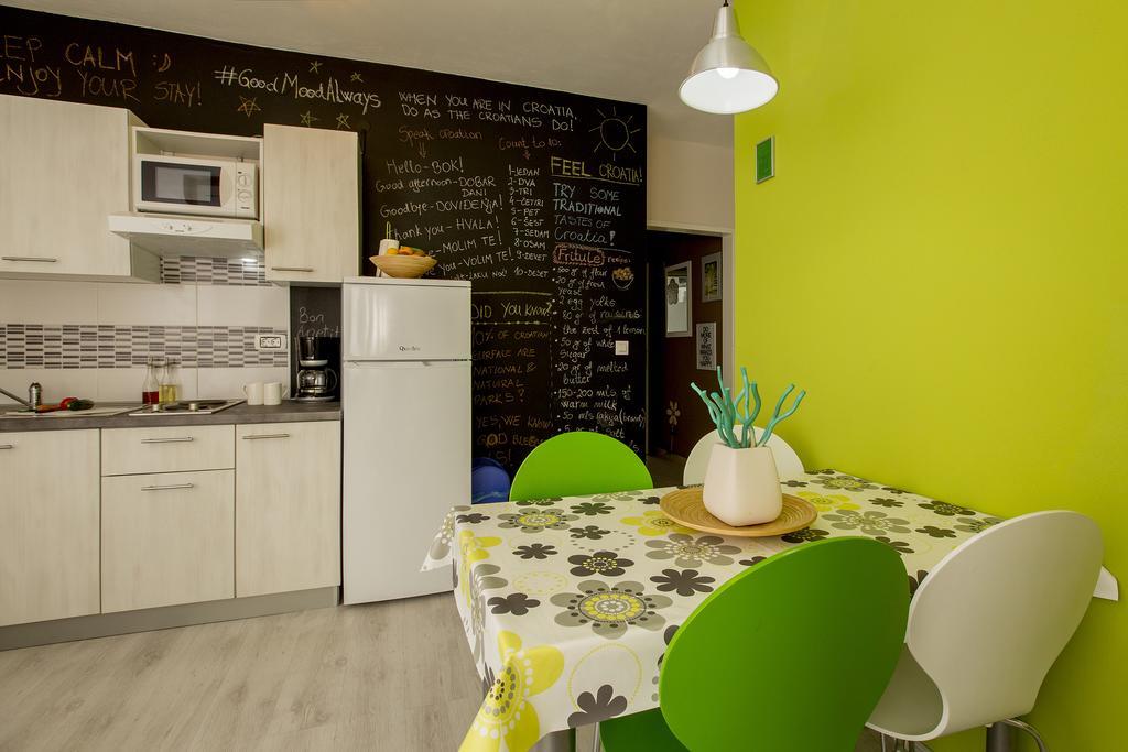 Charming Seaside Apartments Noa & Jakov, Zaboric Sibenik Exterior foto